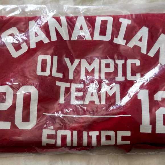 OLYMPICS OFFICIAL 2012 CDN TEAM T-SHIRT, RED & WHITE, COLOUR EMBROIDERY, HOLOGRA - Picture 1 of 7